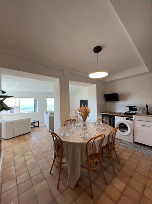- Le Loft Apartment Bormes-les-Mimosas
